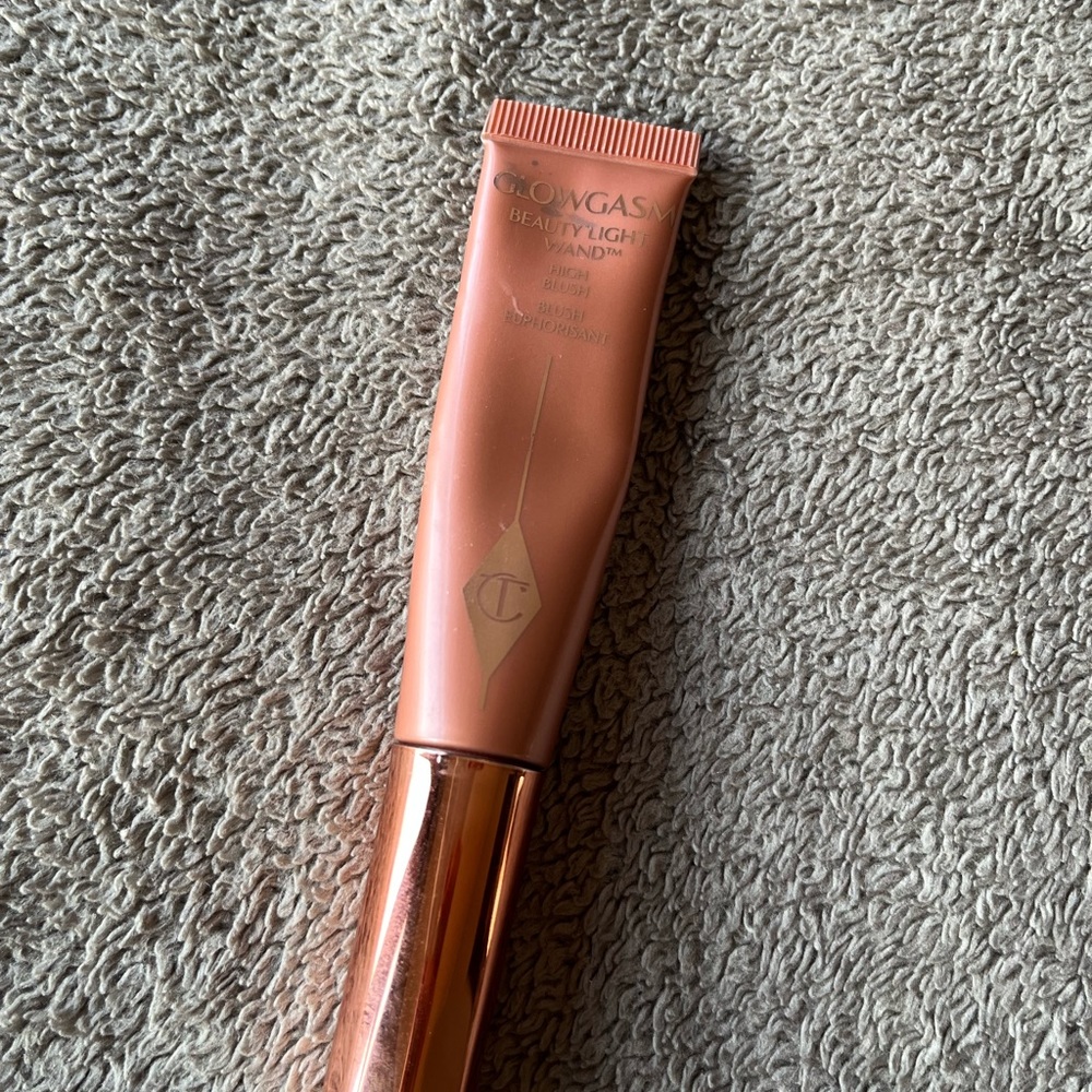 Charlotte Tilbury Beauty Light Wand Glowgasm